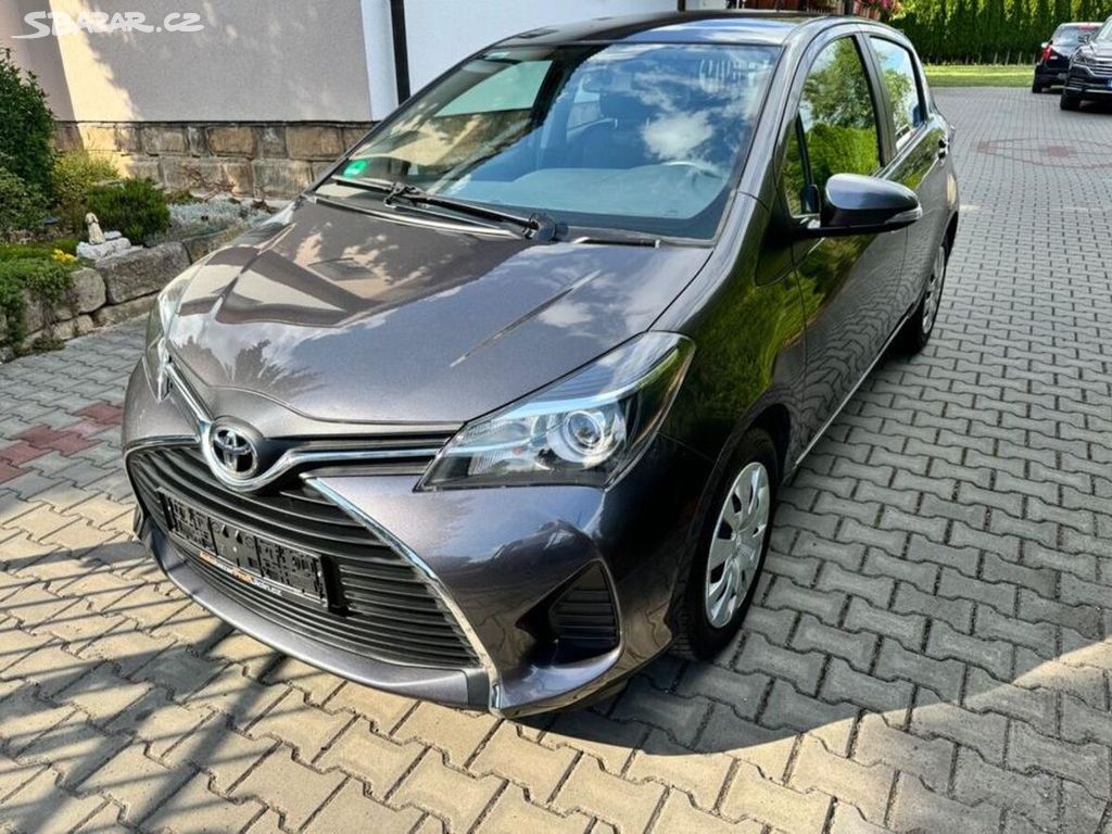 Toyota Yaris 1,0 VVT-i 1 Majitel serviska benzín