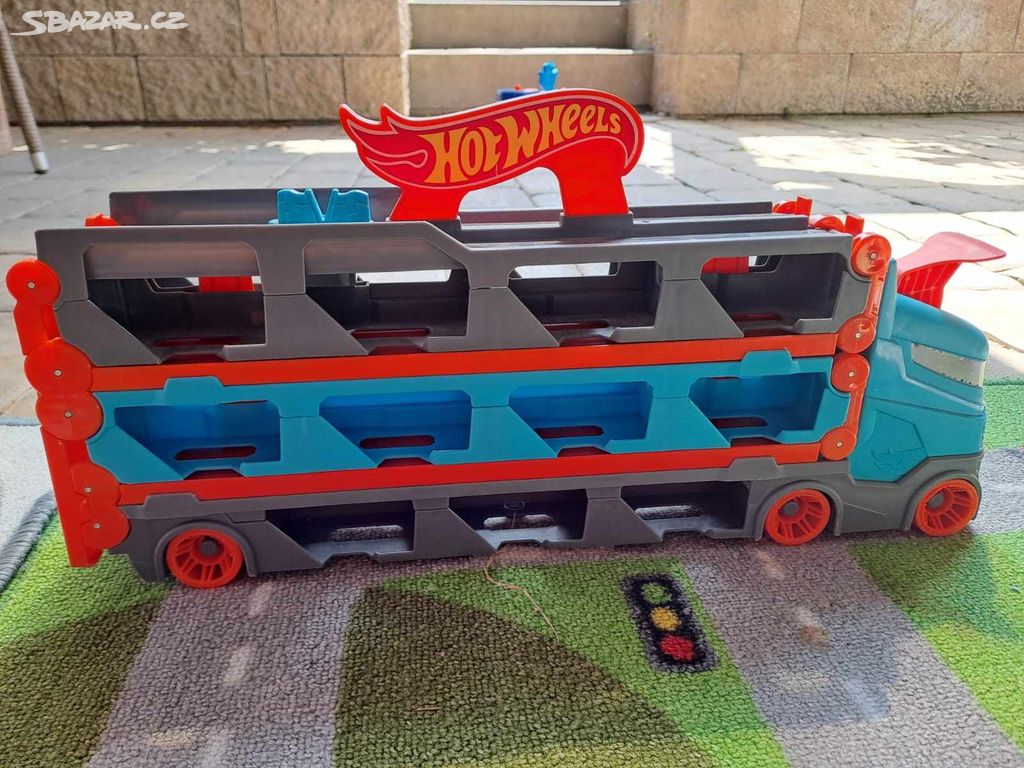 HOT WHEELS transportér autíček 2v1 + 3 autíčka