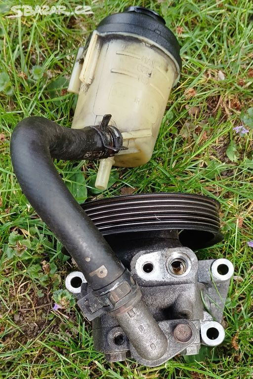 Servo nádobka a funkční servo pumpa na Ford Mondeo