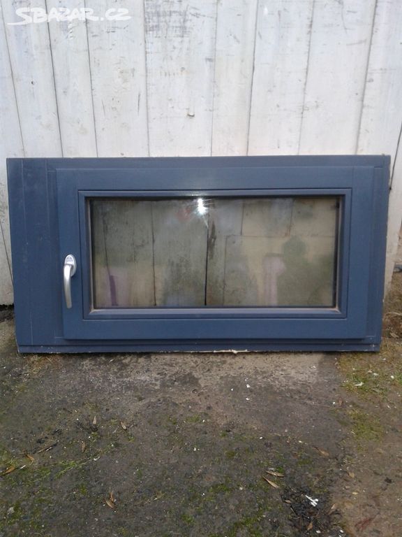 Dřevohliníkové dřevěné okno 100 x 59 cm