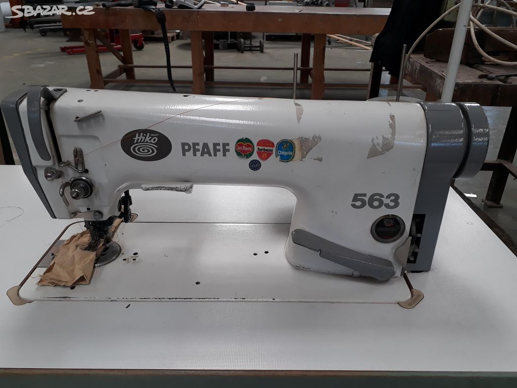 šicí stroj PFAFF 563