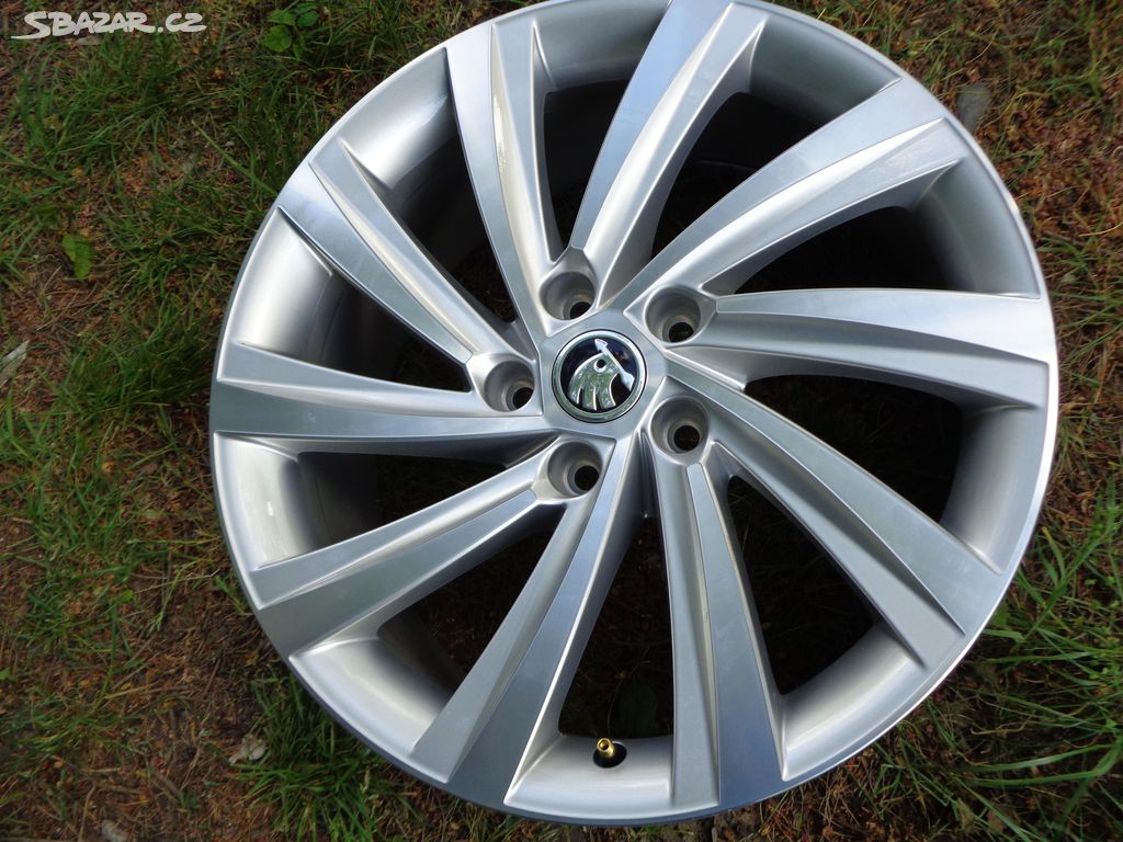 škoda Octavia IV 18 alu 5x112 nová