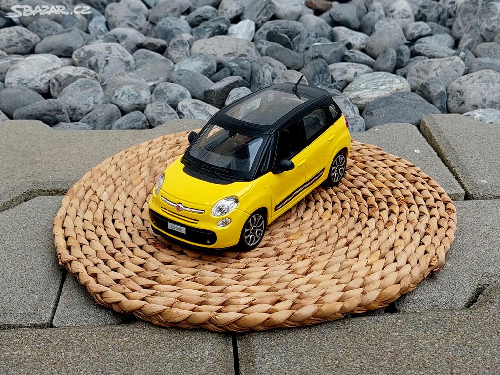 Model auta Fiat 500L, Bburago 1:24