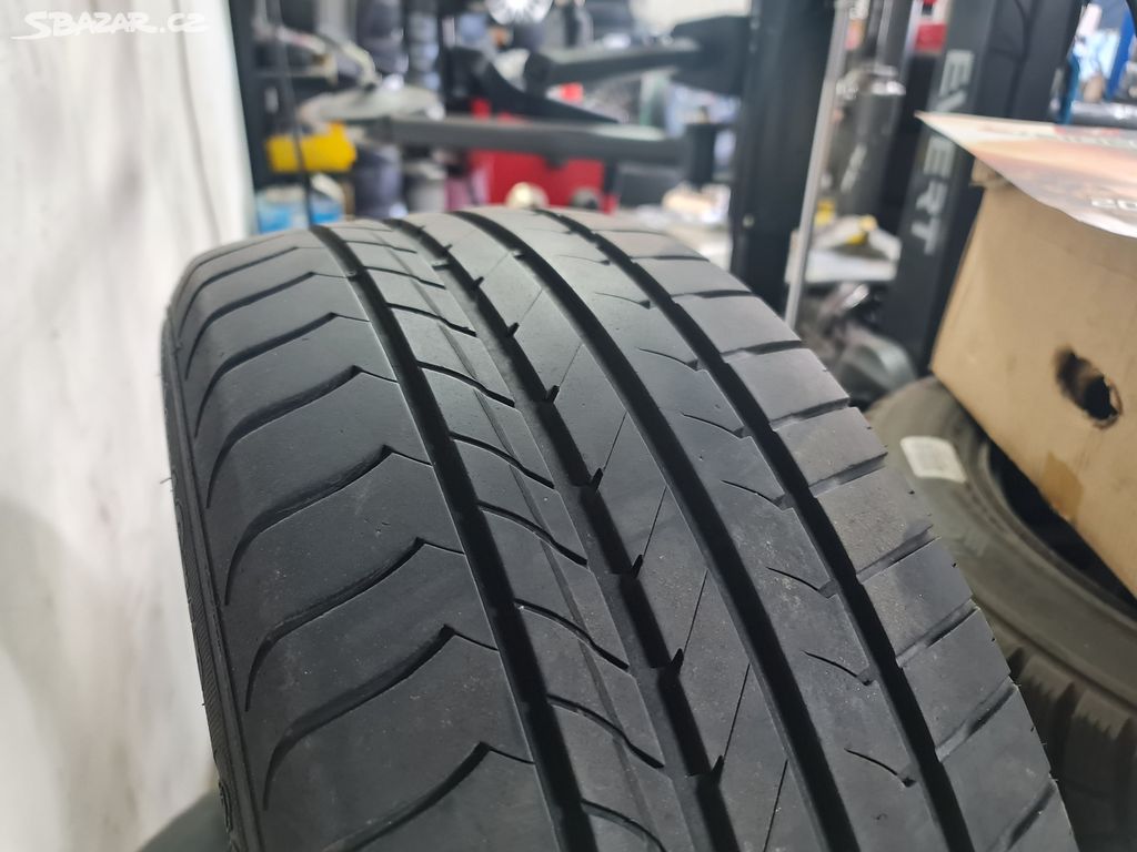 2x letní pneu 215/50/17 GOODYEAR 215 50 R17