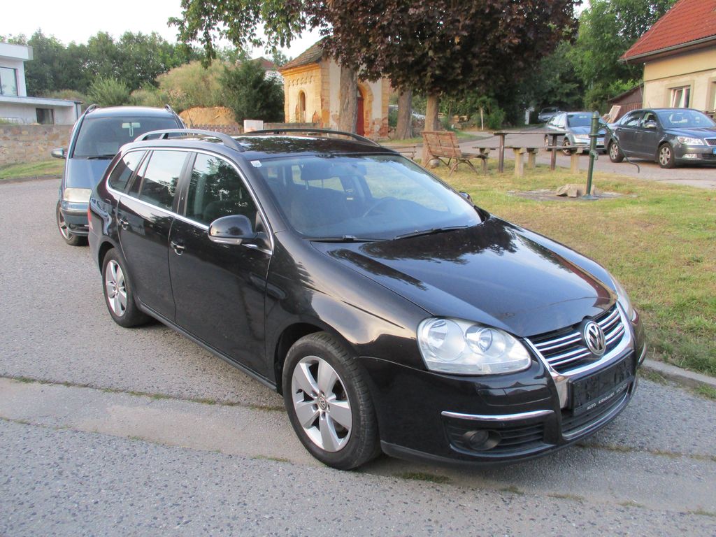 VOLKSWAGEN GOLF 1.9 TDI, COMBI,KLIMA,ZÁRUKA