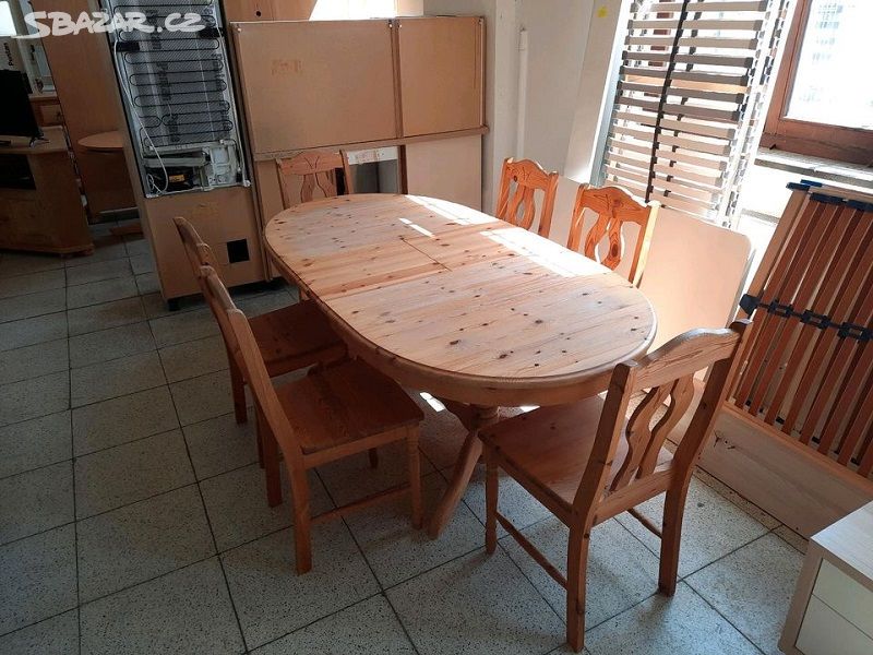 Stůl jídelní oválný, rozkládací a 6 židlí - dřevo