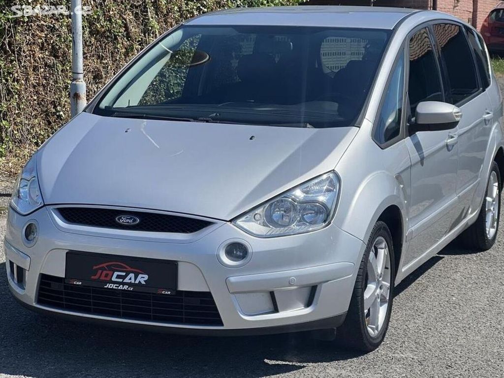 Ford S-MAX 2.0TDCi KŮŽE TEMPOMAT ALU manuální