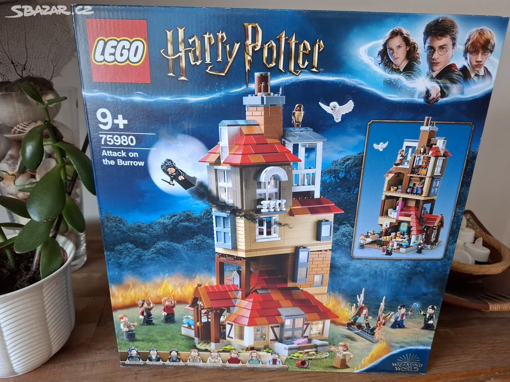 Nové LEGO Harry Potter 75980 Útok na Doupě