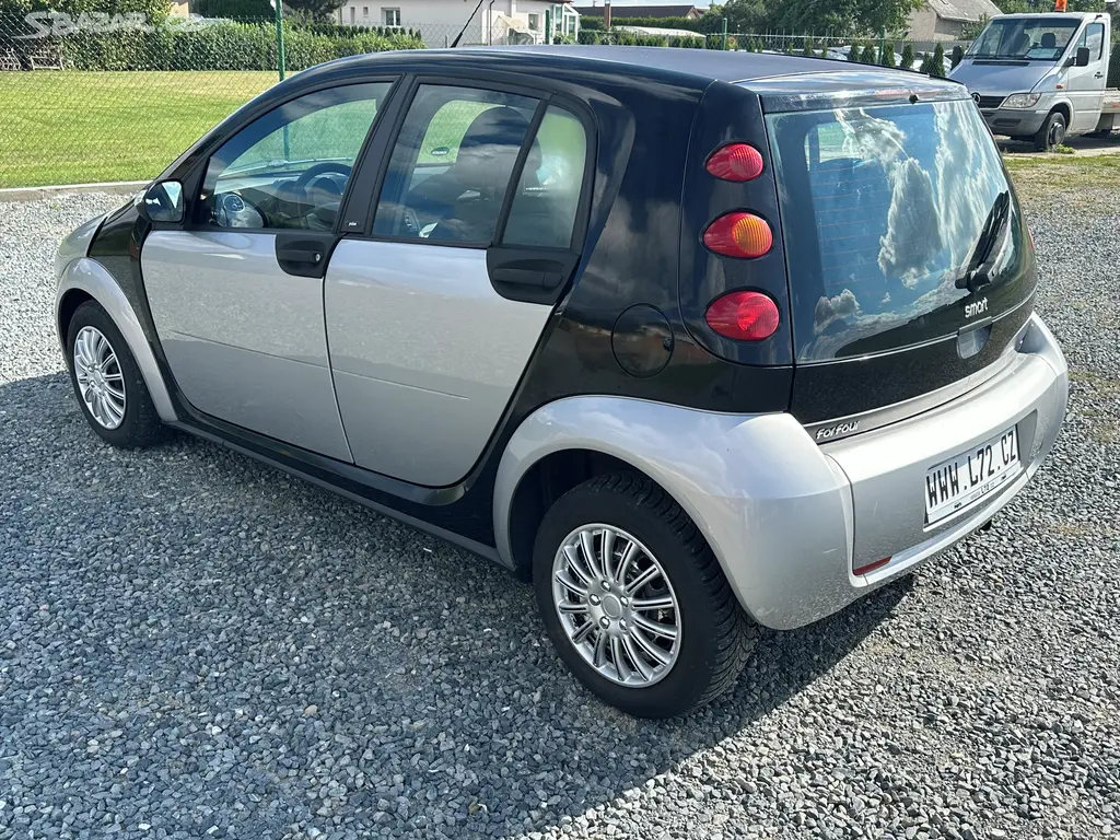 Smart Forfour 1.1 BENZÍN MANUÁL - fotka 5