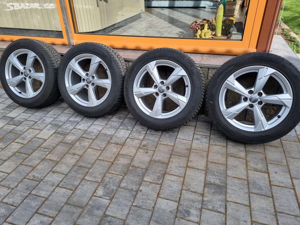 Originální sada litých kol Audi 235/55 R 18 ET 39