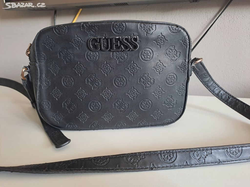 Crossbody guess