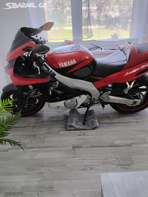 Yamaha YZF