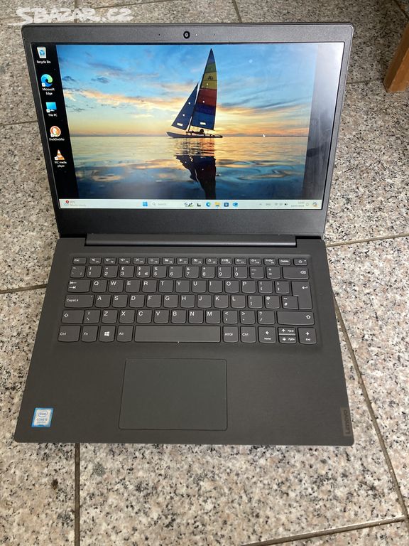 Lenovo V14 i5-8265U 16Gb RAM 256Gb SSD Dobrý stav