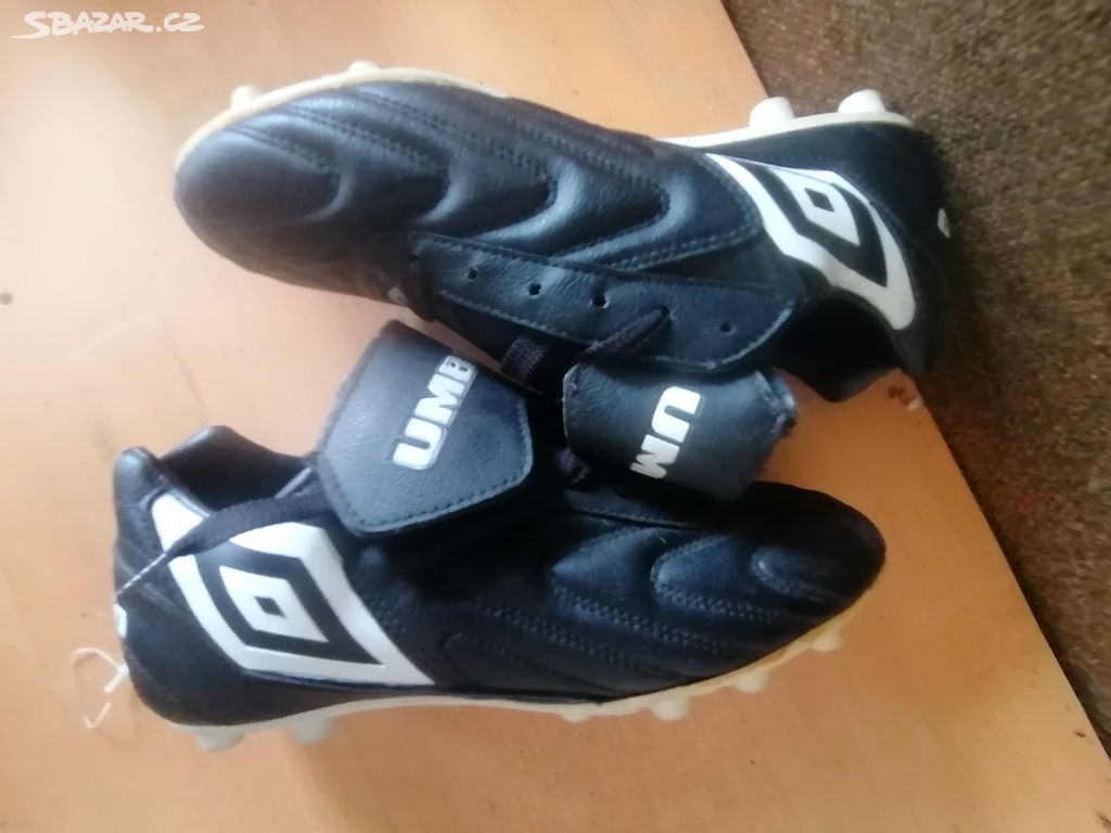 Kopačky UMBRO č 38-nové