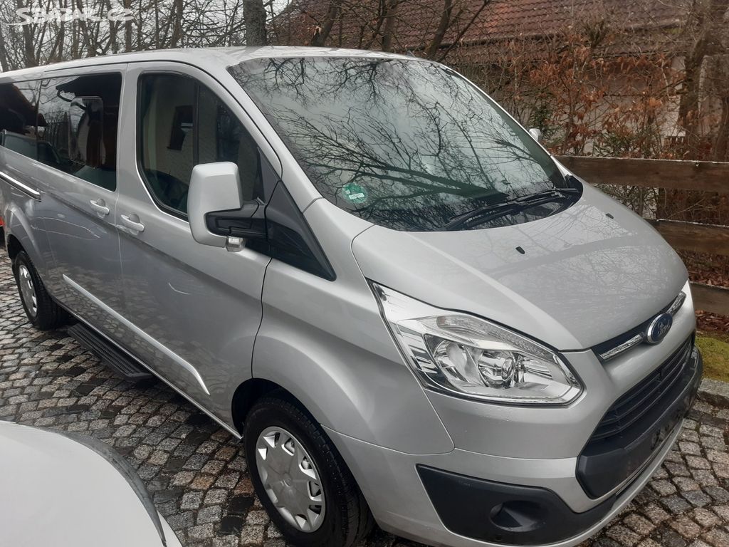 Ford Tourneo Custom,2.2 TDCi Titanium, PLNÁ VÝBAVA