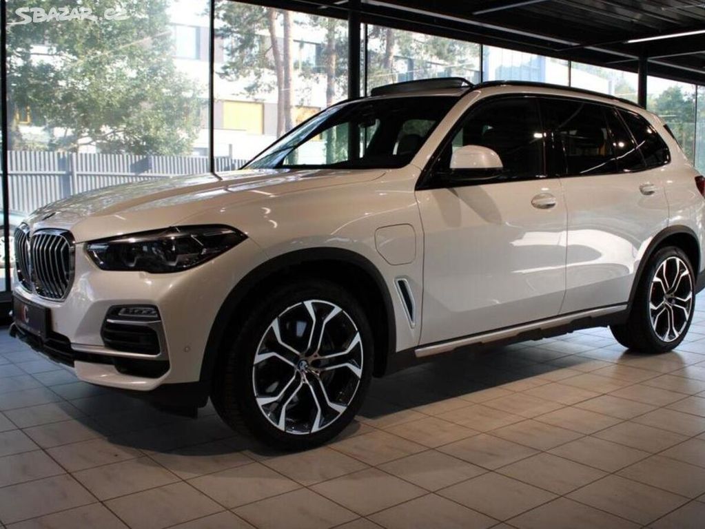 BMW X5 xDrive45e X Line 290kW Individ hybridní