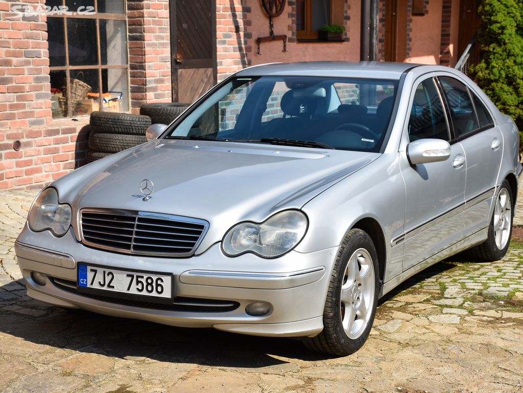 Mercedes-Benz C220 CDI 105kw Avantgarde 2004manuál