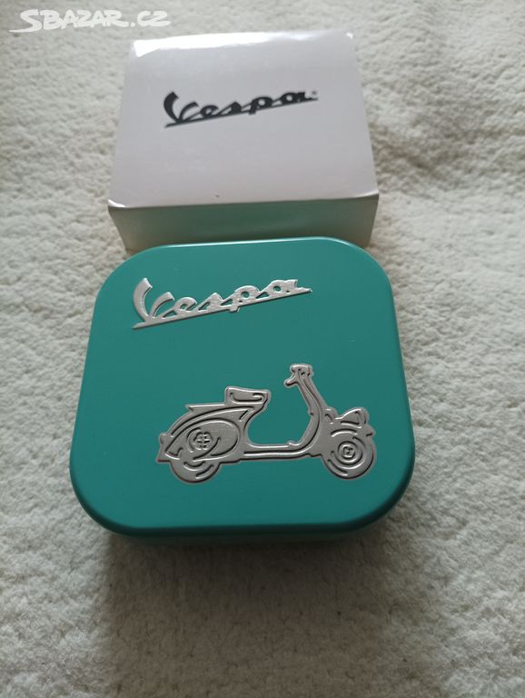 Prodám přívěsek na klíče Vespa se světlem v retro