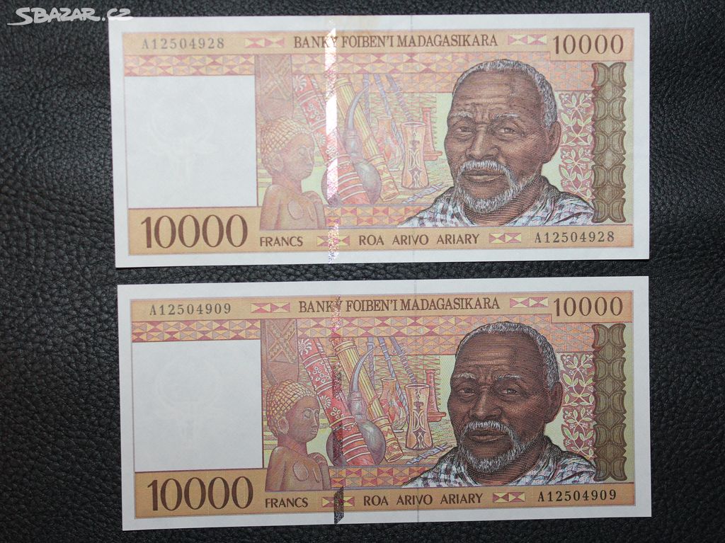 Madagaskar 2 X 10000 Francs - 2000 Ariary