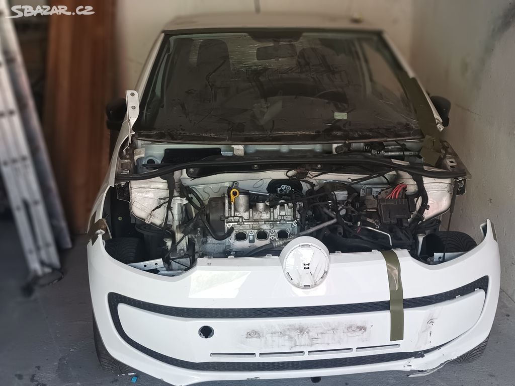 VW Up 1,0 zbytek na náhradní díly ,nebo díly.