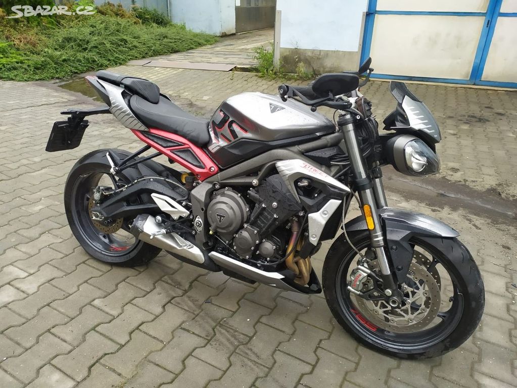 Triumph Street Triple RS