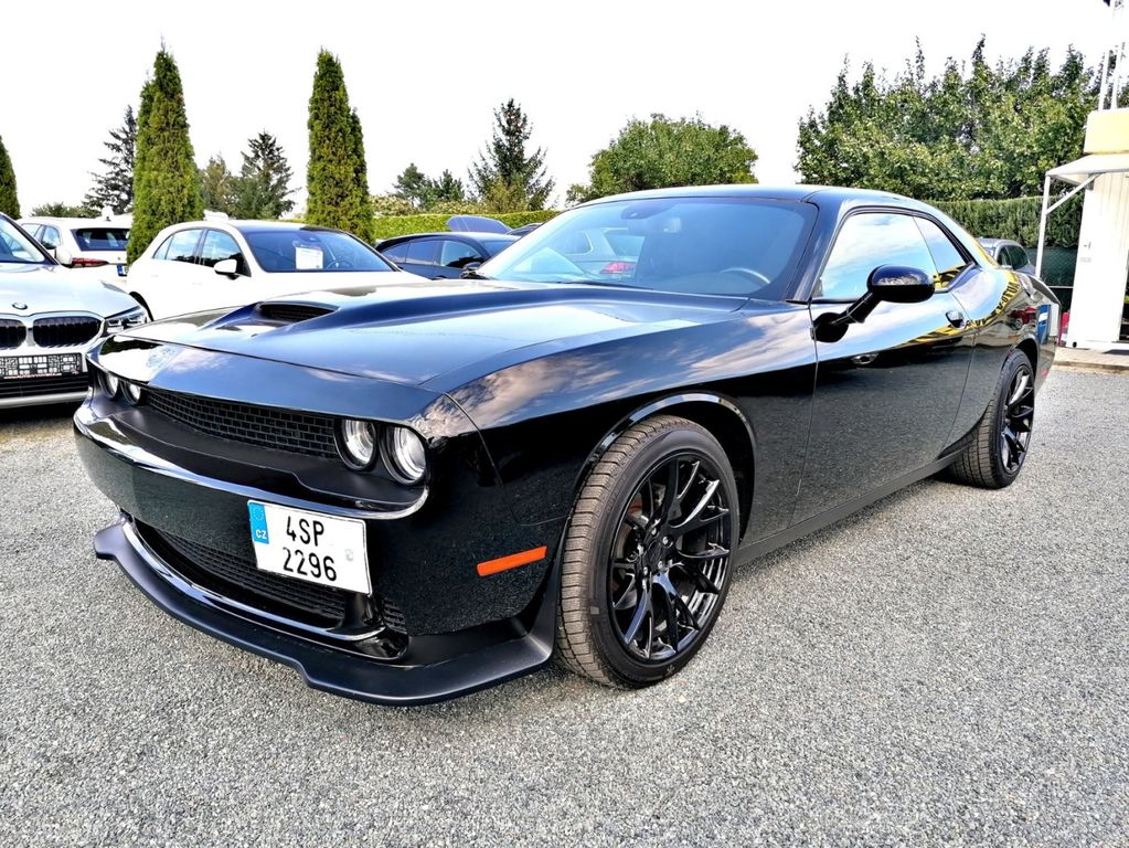 Dodge Challenger, 5.7 V8 HEMI