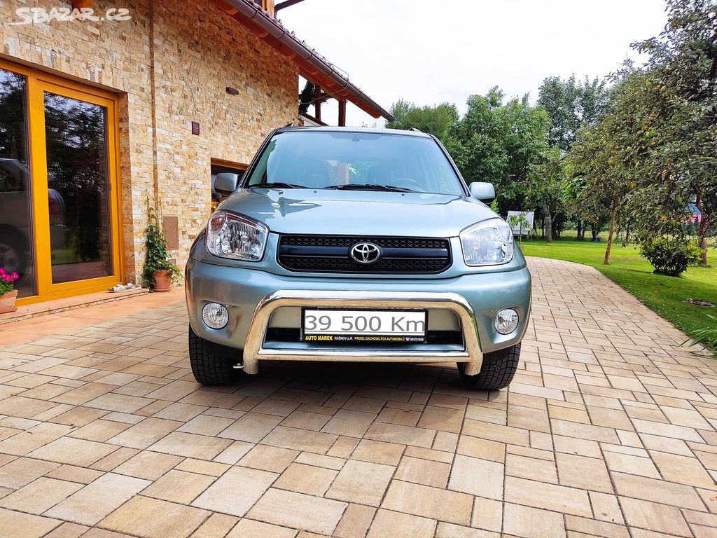 Toyota Rav 4 - 4x4 naj jen 39 500 km