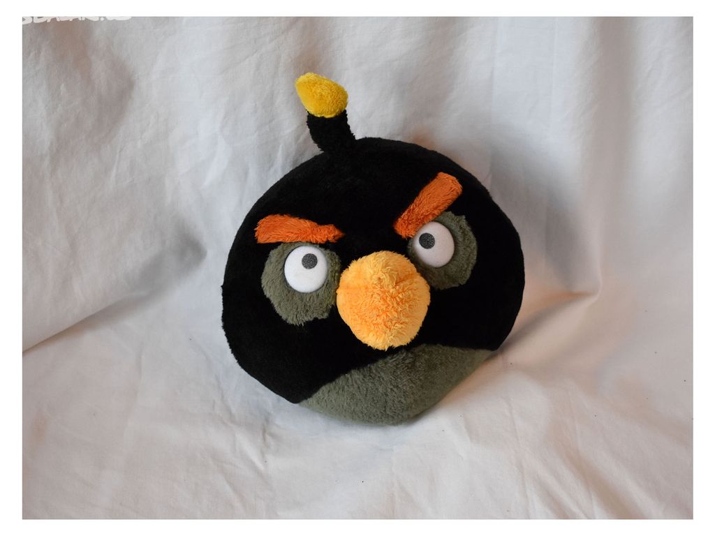 Plyšová hračka angry bird černý