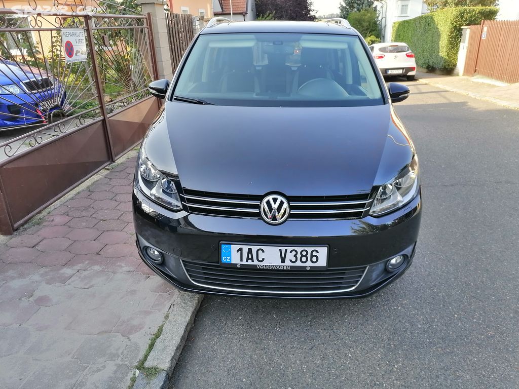 Volkswagen Touran 1,4, benzín, 103 kw, rv. 2014