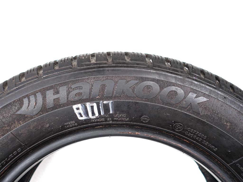 Zimní pneu 215/60/16 Hankook 2ks p8017