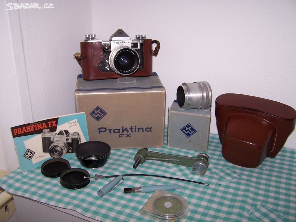 fotoaparát Praktina FX, retro v originální krabici