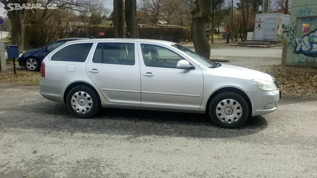 Škoda Octavia combi II 2.0 TDI DSG Elegance CZ-TOP - fotka 5