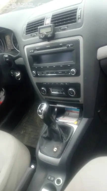 Škoda Octavia combi 2.0 TDI 103 kW RV 2011 -CZ-TOP - fotka 2