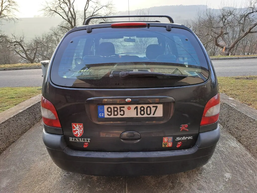 Renault Scenic 1,9 dCi, Digitální klima - fotka 4