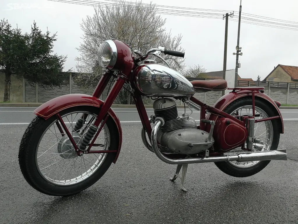 Náhled: Jawa 250 Pérák