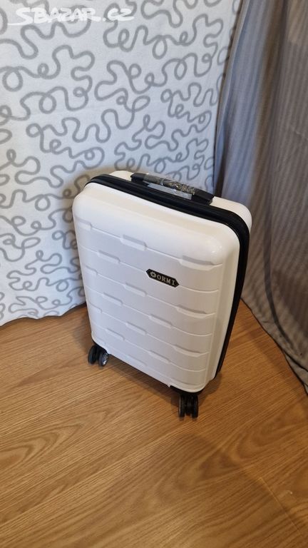 Cestovní kufr nový