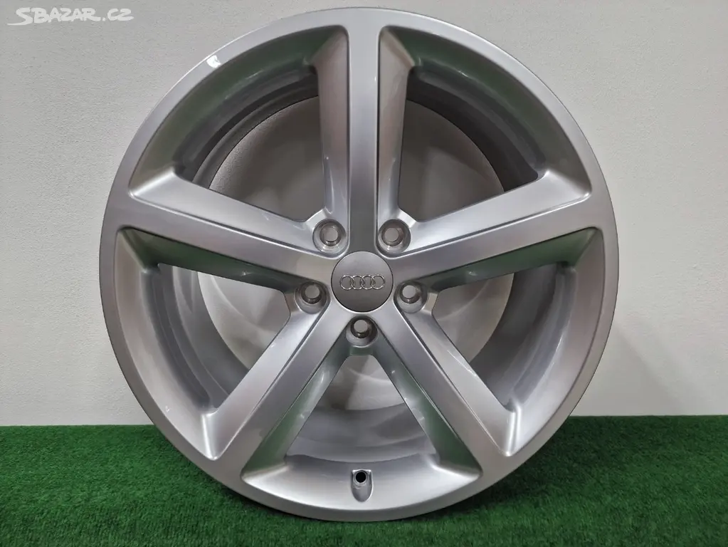 Audi A4  Alu kola 18"   8K   Originál 8K0601025Q