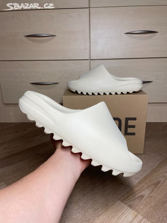 Adidas Yeezy Slide Bone (2023)