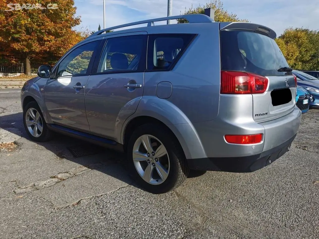 Peugeot 4007 2,2HDi FAP 2009 4X4 7míst - fotka 5