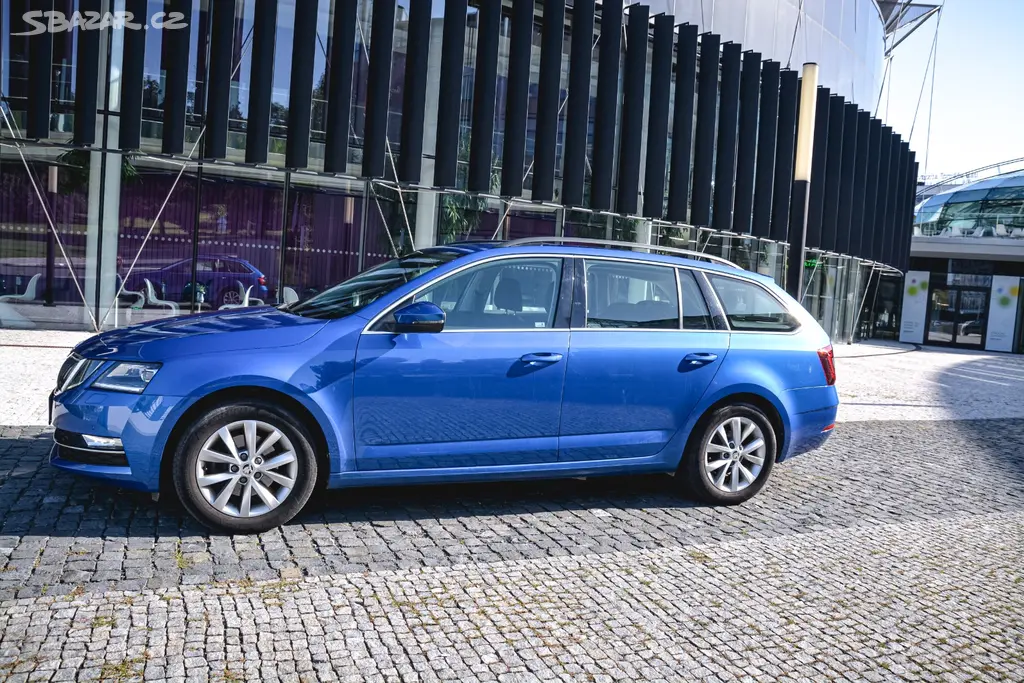 Škoda Octavia Combi 1.5 Tsi G-Tec Style 7st Dsg - fotka 2