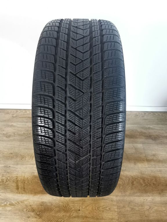 4x zánovní zimní Pirelli Scorpion Winter 285/40/22