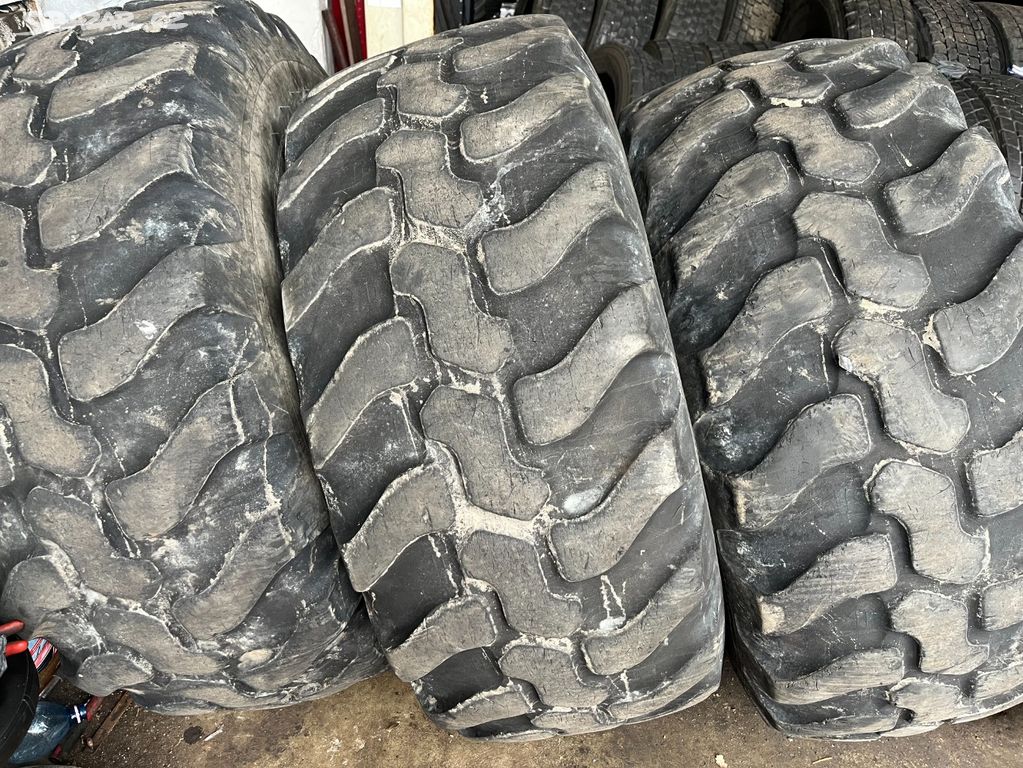 DUNLOP 455/70r20 455 70 20 R24 455/70/20 16/70R20