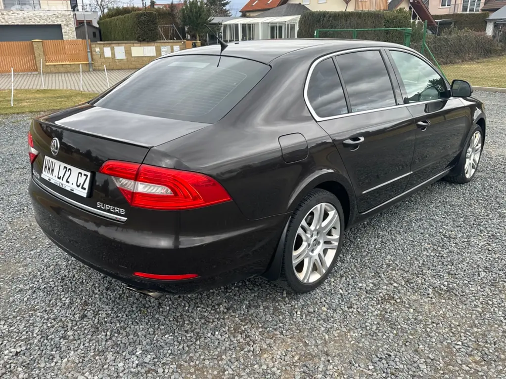 Škoda Superb 3.6 fsi V6 automat 4x4 DSG - fotka 6