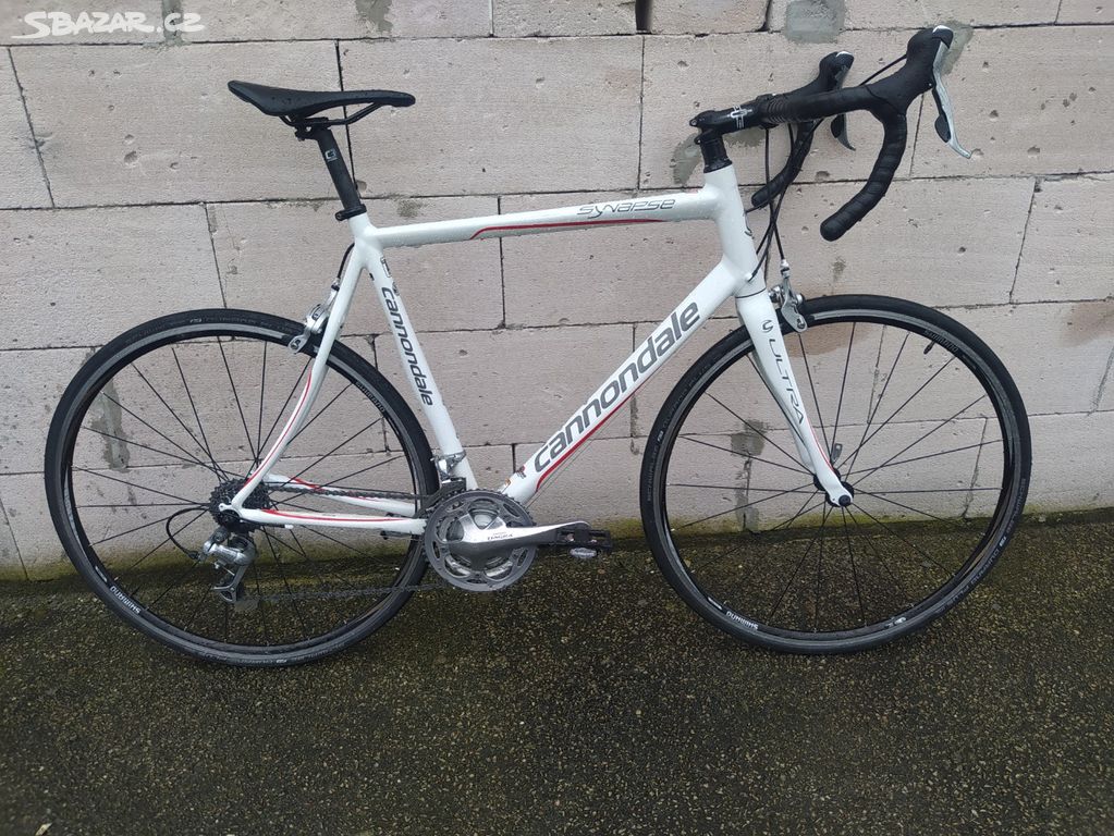 SILNIČNÍ KOLO CANNONDALE SYNAPSE CARBON vel. 58