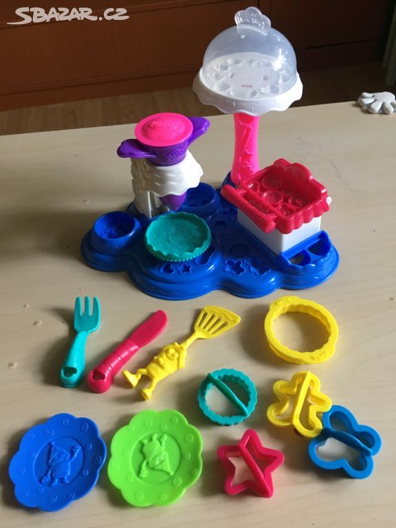 Play Doh - plastelína, modelína tvoření dortů Cake