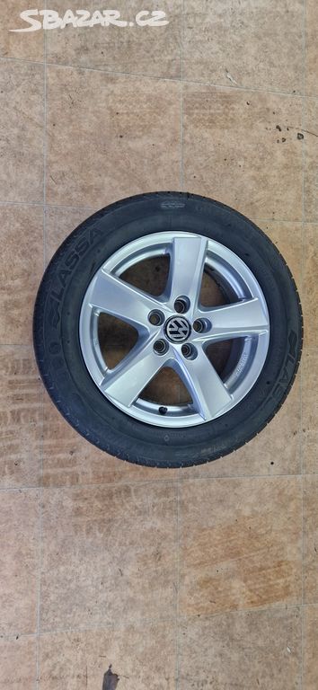 Sada alu disků VW 5x100 letní pneu 185 60 R15