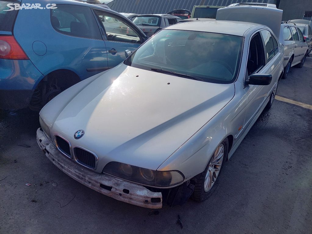 BMW 5 E39 525D ( 256D1 ) 120kW r.2001 stříbrná