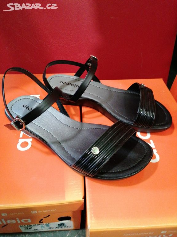 Nové dámské sandály vel. 38