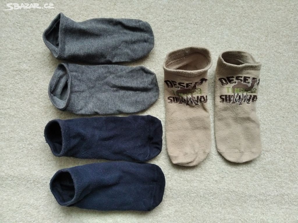 Chlapecké kotníkové ponožky vel. ca 32-35