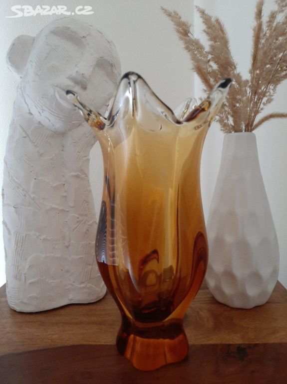 Luxusní ambrová váza z hutního skla - Egermann